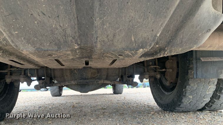 image for item DK7881 2015 Dodge Ram 3500HD  flatbed pickup truck