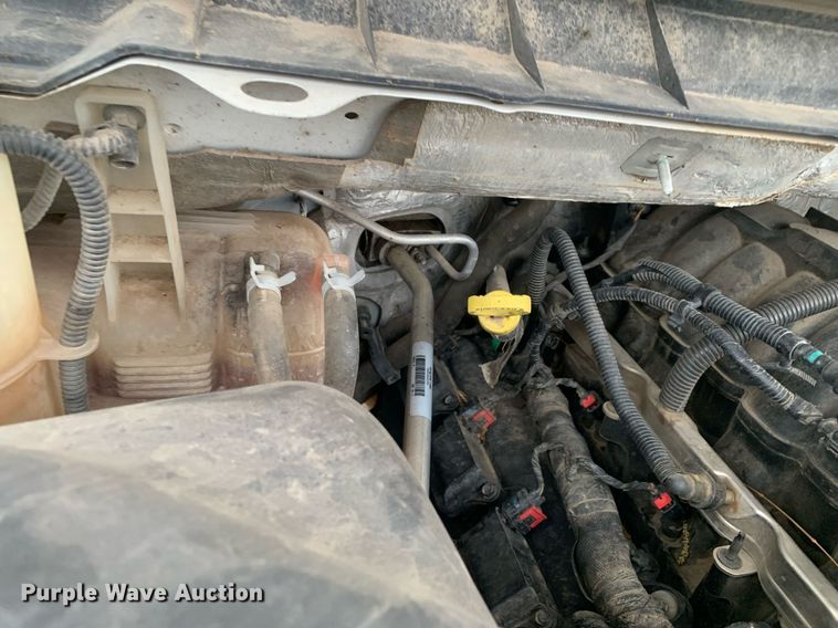 image for item DK7881 2015 Dodge Ram 3500HD  flatbed pickup truck