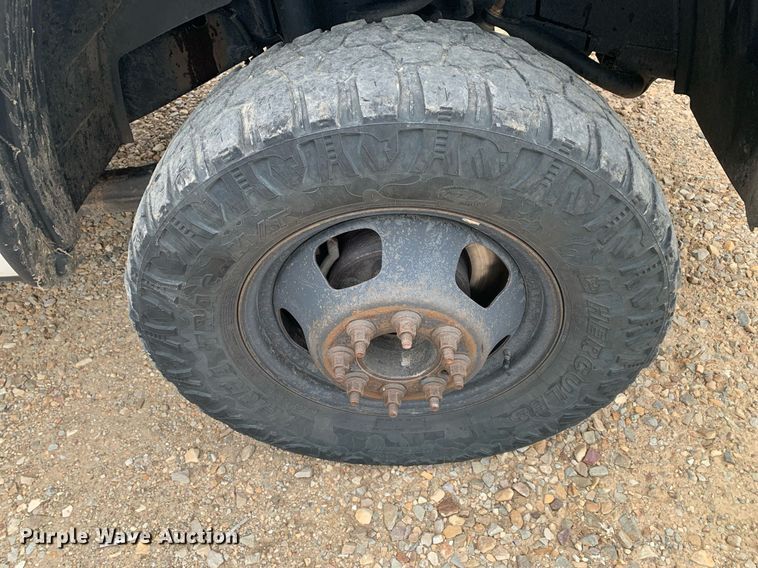 image for item DK7881 2015 Dodge Ram 3500HD  flatbed pickup truck