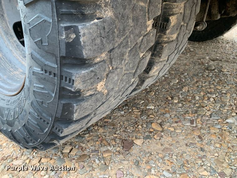 image for item DK7881 2015 Dodge Ram 3500HD  flatbed pickup truck