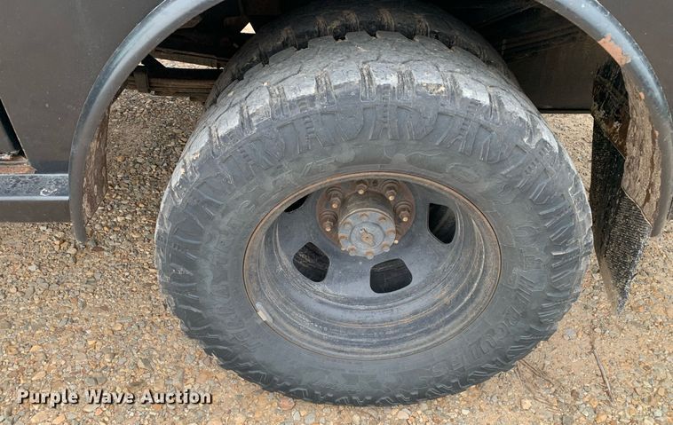 image for item DK7881 2015 Dodge Ram 3500HD  flatbed pickup truck