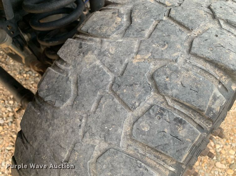 image for item DK7881 2015 Dodge Ram 3500HD  flatbed pickup truck