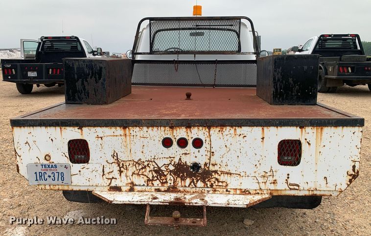 image for item DK7882 1963 Ford F350  flatbed pickup truck