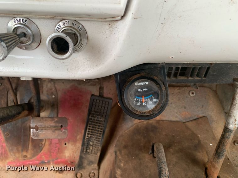 image for item DK7882 1963 Ford F350  flatbed pickup truck