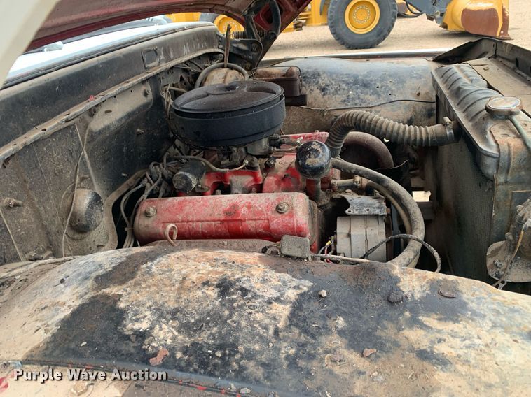 image for item DK7882 1963 Ford F350  flatbed pickup truck