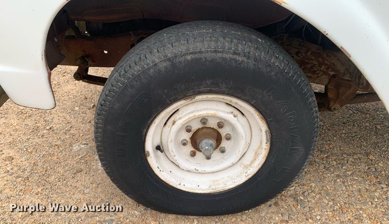 image for item DK7882 1963 Ford F350  flatbed pickup truck