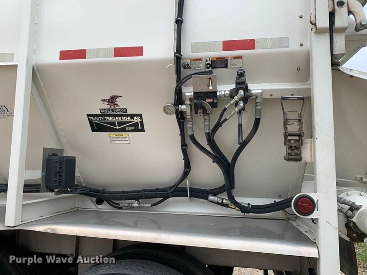 image for item DK7883 2015 Trinity Eagle Bridge  live bottom trailer