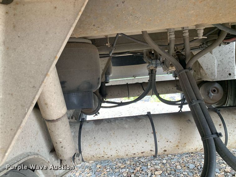 image for item DK7883 2015 Trinity Eagle Bridge  live bottom trailer