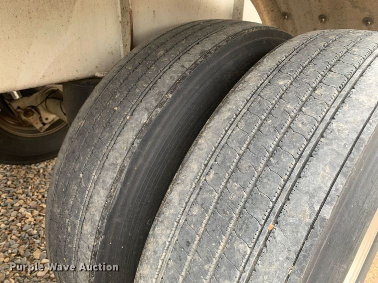 image for item DK7883 2015 Trinity Eagle Bridge  live bottom trailer