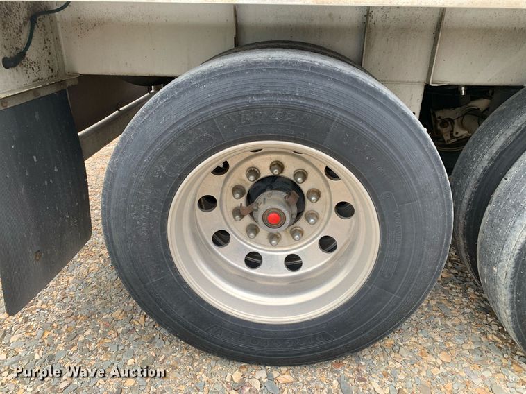 image for item DK7883 2015 Trinity Eagle Bridge  live bottom trailer