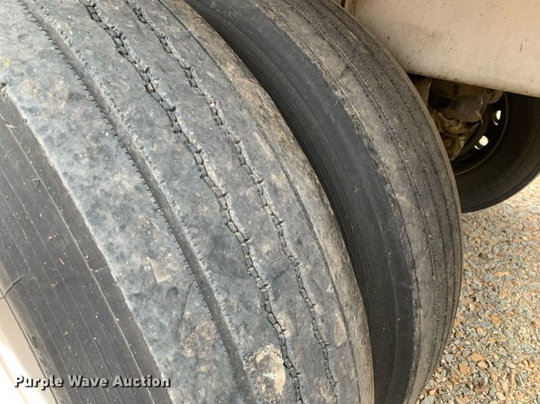 image for item DK7883 2015 Trinity Eagle Bridge  live bottom trailer