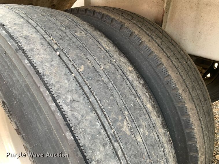 image for item DK7883 2015 Trinity Eagle Bridge  live bottom trailer