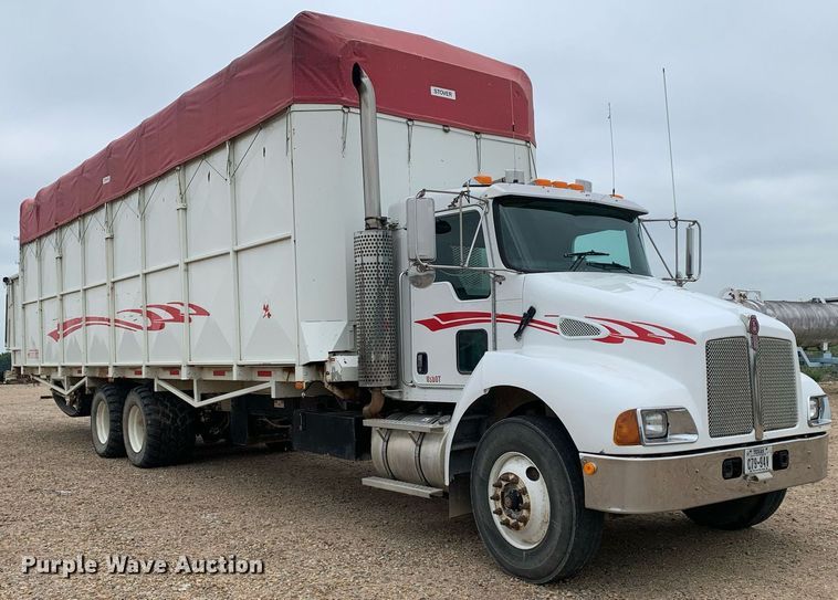 image for item DK7884 2007 Kenworth T300  cotton module transport truck