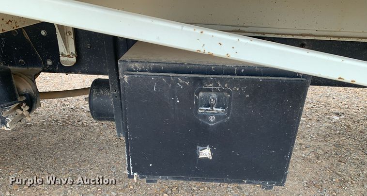 image for item DK7884 2007 Kenworth T300  cotton module transport truck