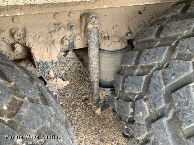 image for item DK7884 2007 Kenworth T300  cotton module transport truck