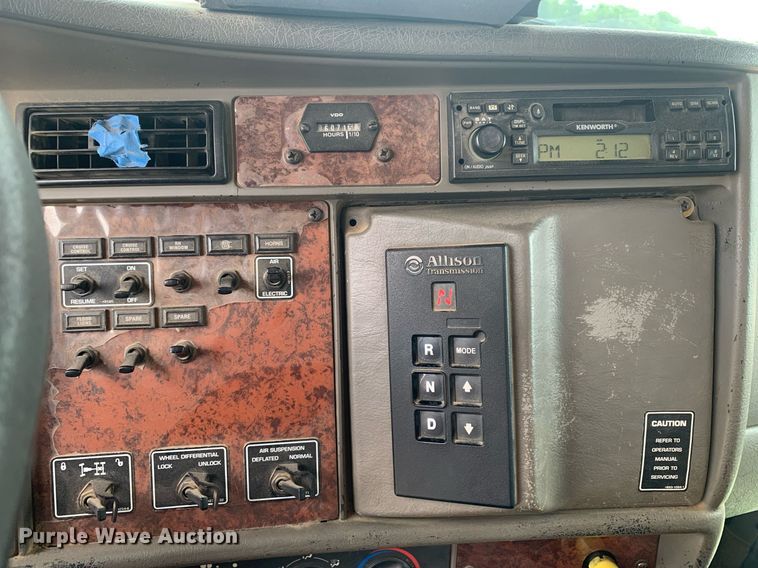 image for item DK7884 2007 Kenworth T300  cotton module transport truck