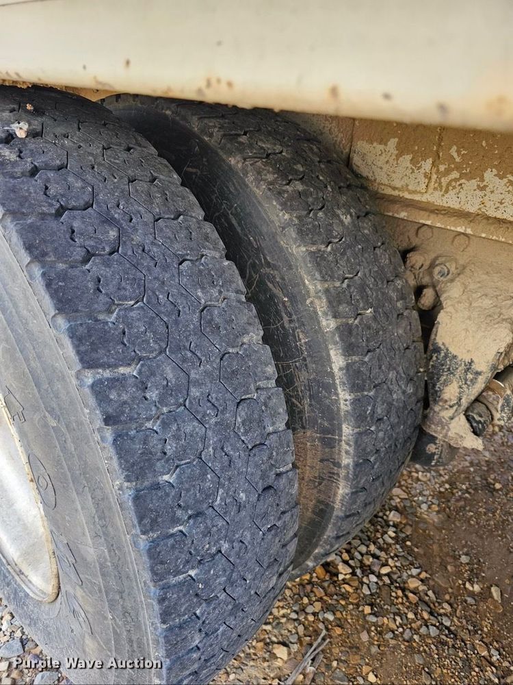 image for item DK7884 2007 Kenworth T300  cotton module transport truck