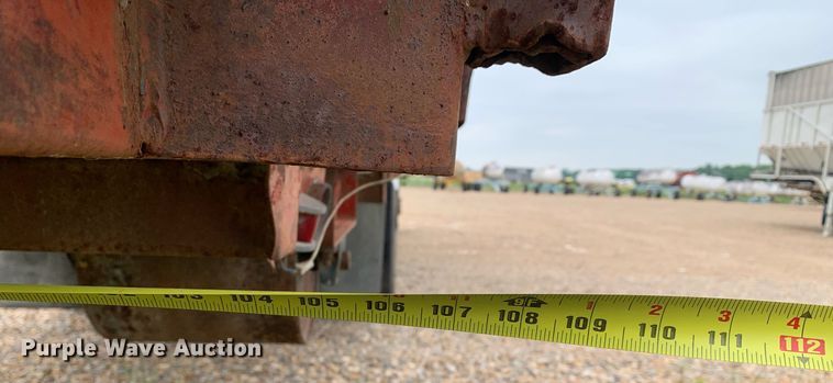 image for item DK7885 1981 International F1954  cotton module transport truck