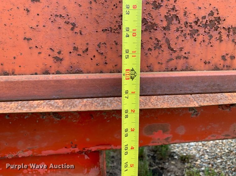 image for item DK7885 1981 International F1954  cotton module transport truck