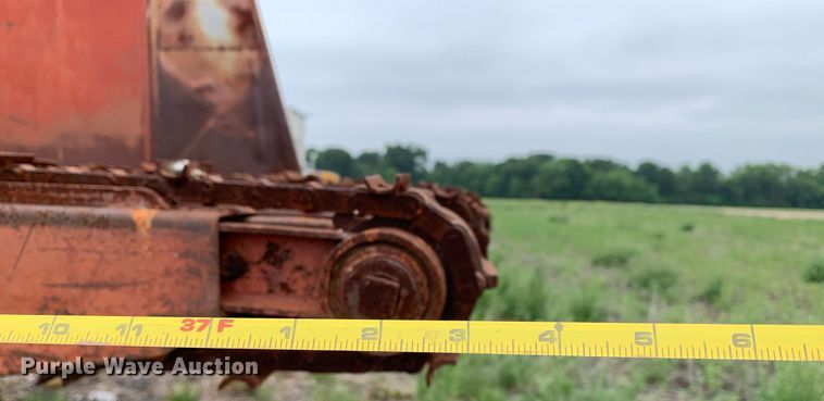 image for item DK7885 1981 International F1954  cotton module transport truck