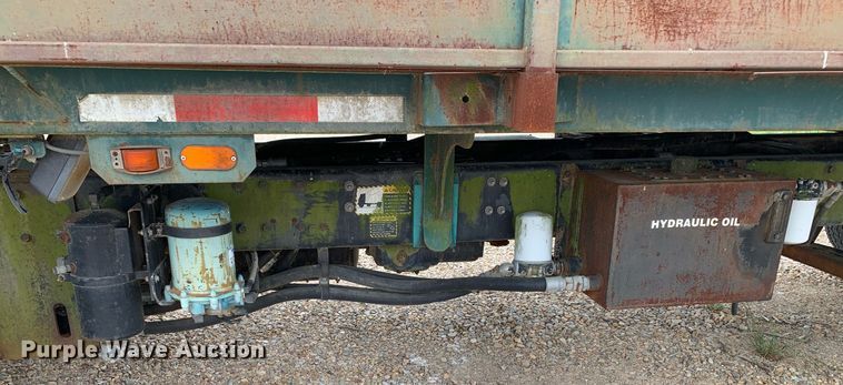 image for item DK7886 1998 Mack RD688S  cotton module transport truck