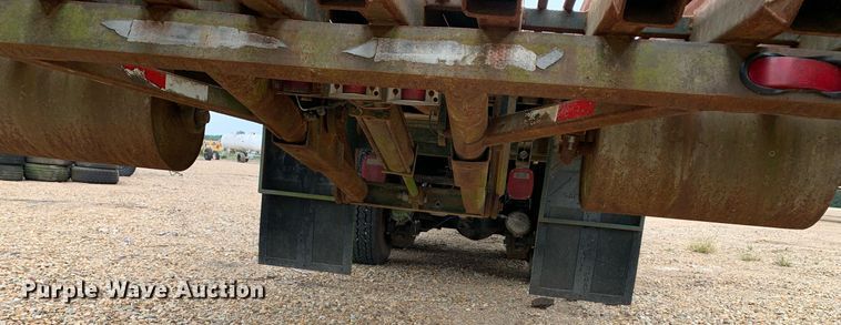 image for item DK7886 1998 Mack RD688S  cotton module transport truck