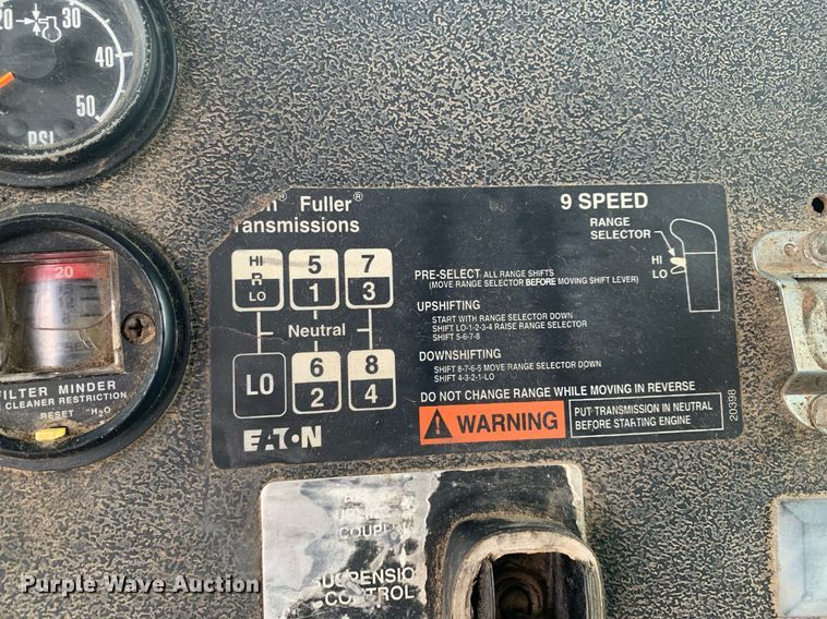 image for item DK7886 1998 Mack RD688S  cotton module transport truck