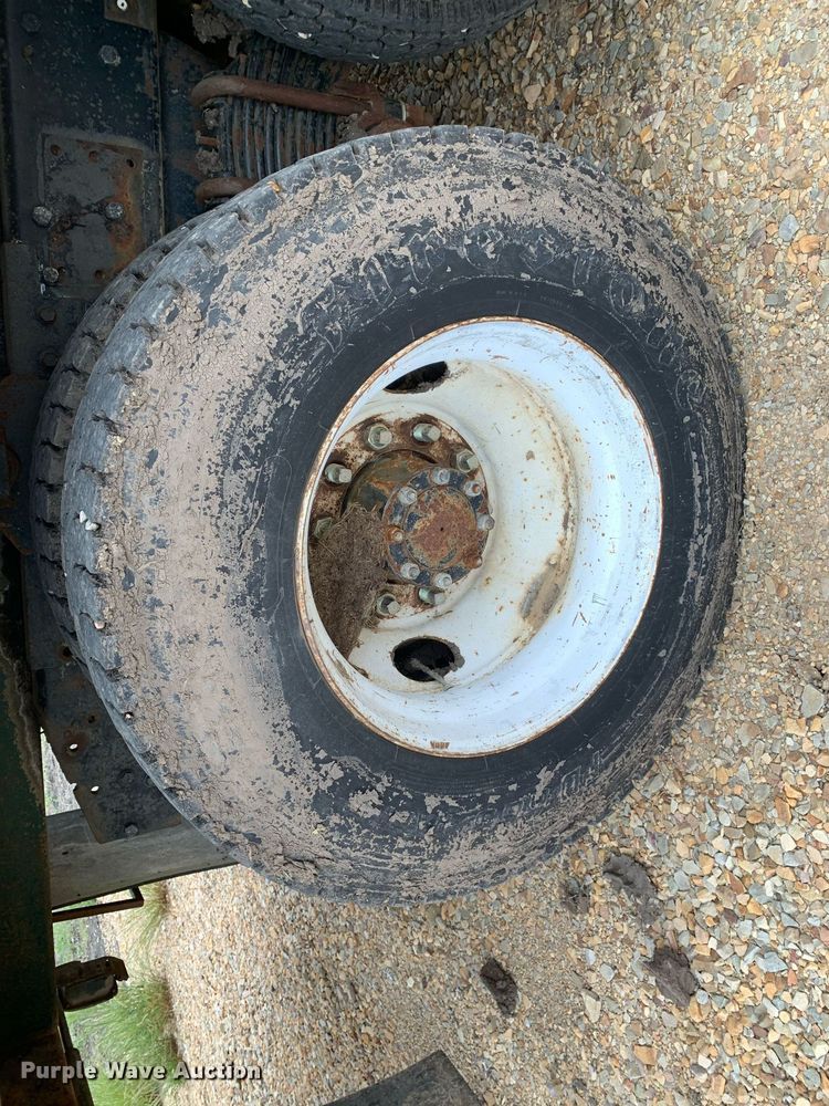 image for item DK7886 1998 Mack RD688S  cotton module transport truck