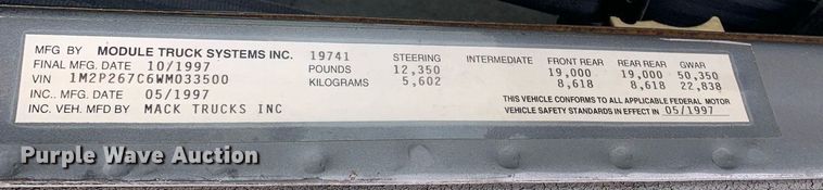 image for item DK7886 1998 Mack RD688S  cotton module transport truck