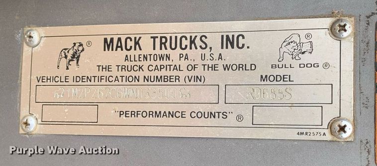 image for item DK7886 1998 Mack RD688S  cotton module transport truck