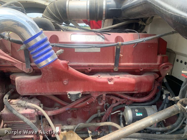 image for item DK7887 2014 Peterbilt 389  semi truck