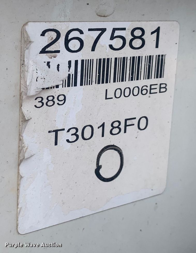 image for item DK7887 2014 Peterbilt 389  semi truck