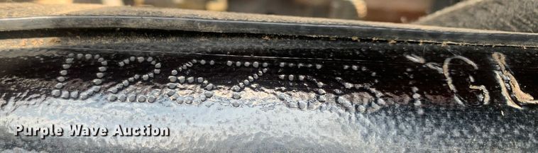 image for item DK7887 2014 Peterbilt 389  semi truck