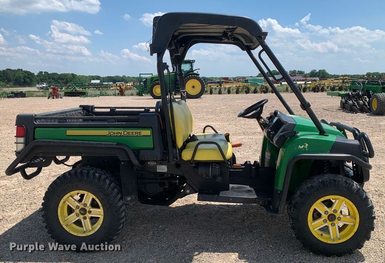 image for item DK7890 2015 John Deere 825E  utility vehicle