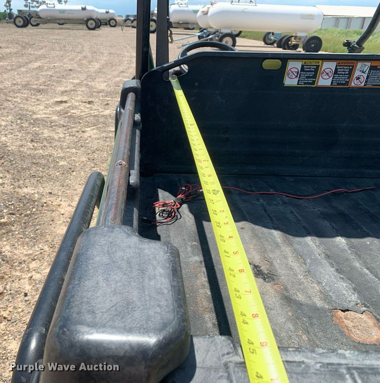 image for item DK7890 2015 John Deere 825E  utility vehicle