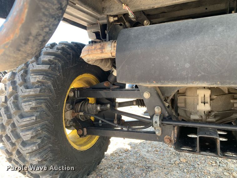 image for item DK7890 2015 John Deere 825E  utility vehicle