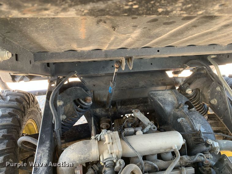 image for item DK7890 2015 John Deere 825E  utility vehicle