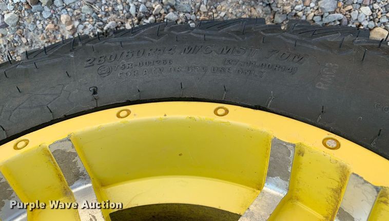 image for item DK7890 2015 John Deere 825E  utility vehicle