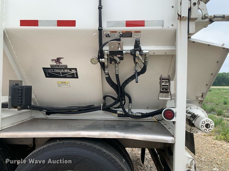 image for item DK7891 2015 Trinity Eagle Bridge  live bottom trailer