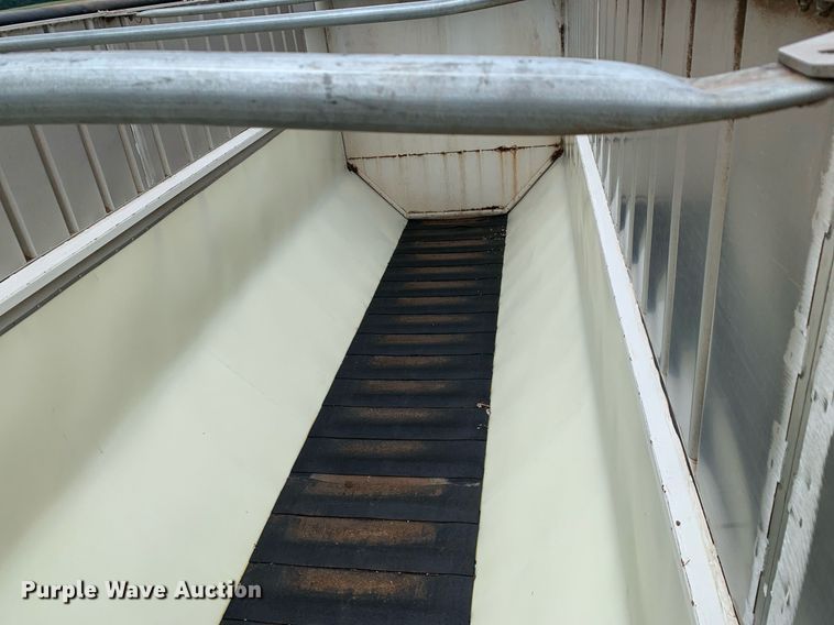 image for item DK7891 2015 Trinity Eagle Bridge  live bottom trailer