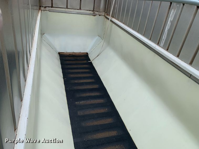 image for item DK7891 2015 Trinity Eagle Bridge  live bottom trailer