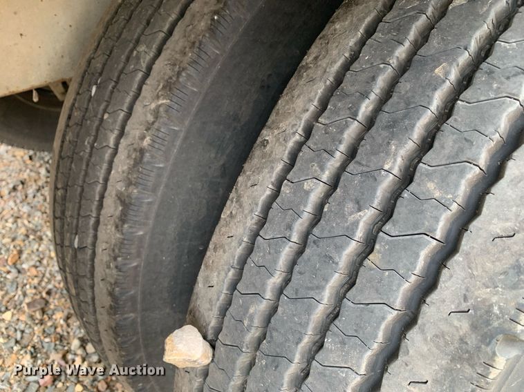 image for item DK7891 2015 Trinity Eagle Bridge  live bottom trailer