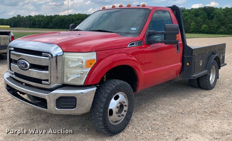 image for item DK7892 2011 Ford F350 Super Duty  flatbed pickup truck