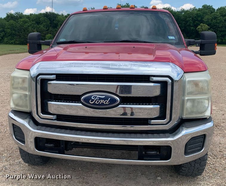 image for item DK7892 2011 Ford F350 Super Duty  flatbed pickup truck