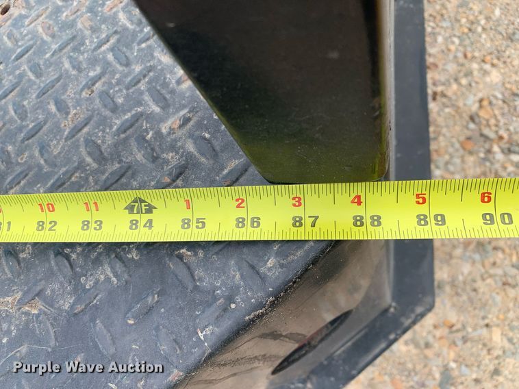 image for item DK7892 2011 Ford F350 Super Duty  flatbed pickup truck