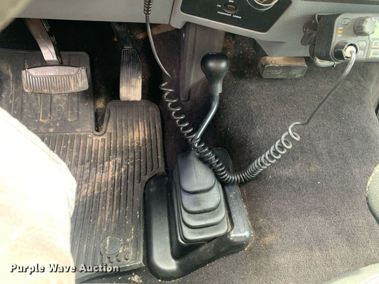 image for item DK7892 2011 Ford F350 Super Duty  flatbed pickup truck