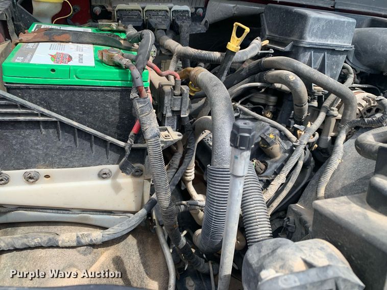 image for item DK7892 2011 Ford F350 Super Duty  flatbed pickup truck