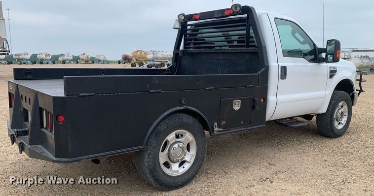 image for item DK7895 2010 Ford F350 Super Duty  flatbed pickup truck