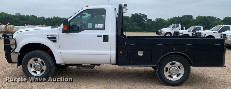 image for item DK7895 2010 Ford F350 Super Duty  flatbed pickup truck