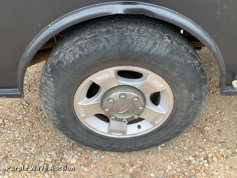 image for item DK7895 2010 Ford F350 Super Duty  flatbed pickup truck